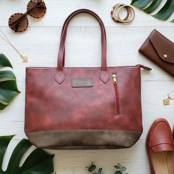 Shoulder Bag - Picture 16 of 16